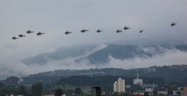 Helikopter der CH Luftwaffe